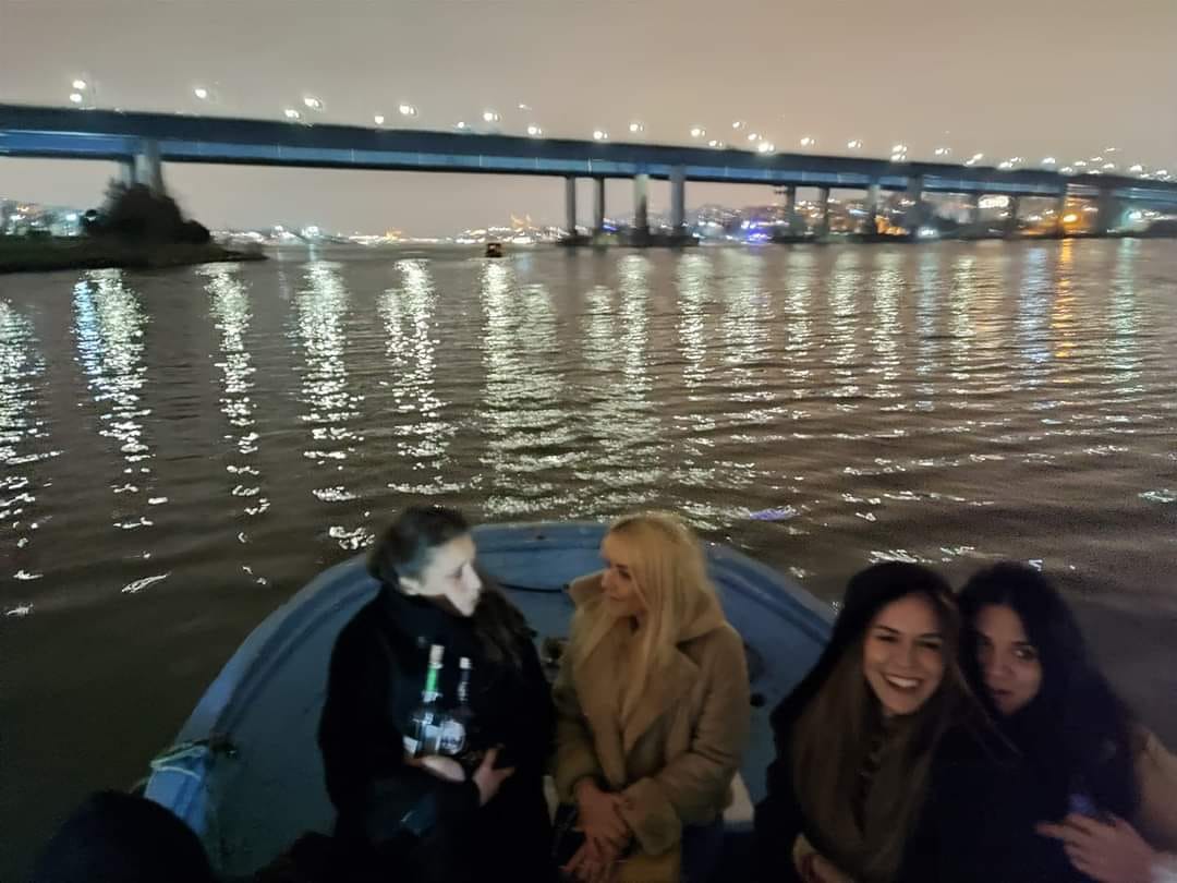 GECE GECE MEYHANELİ HALİÇ